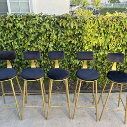Stools bar