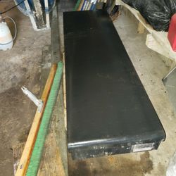 RKI Metal Tool Box