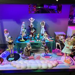 Anime Girl Figurines, Diff. Prices 