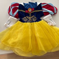 Snow White Halloween Costume 