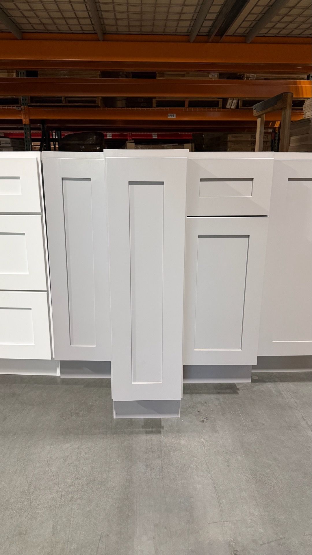 🚨 Grey Shaker Base Cabinet – 9”
