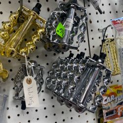 Kool got twisted pedals Bike Show special Bike Show headquarters, the largest inventory in the valley