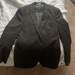 Perry Ellis 42R 2 Piece Black Suit