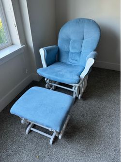 Nursery Glider with Ottoman