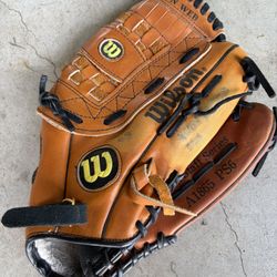 Wilson Baseball Glove 13 Inch