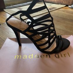 MADDEN GIRL PUMPS