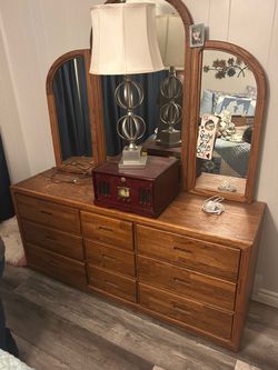 Everything must go -   Bedroom sets and misc