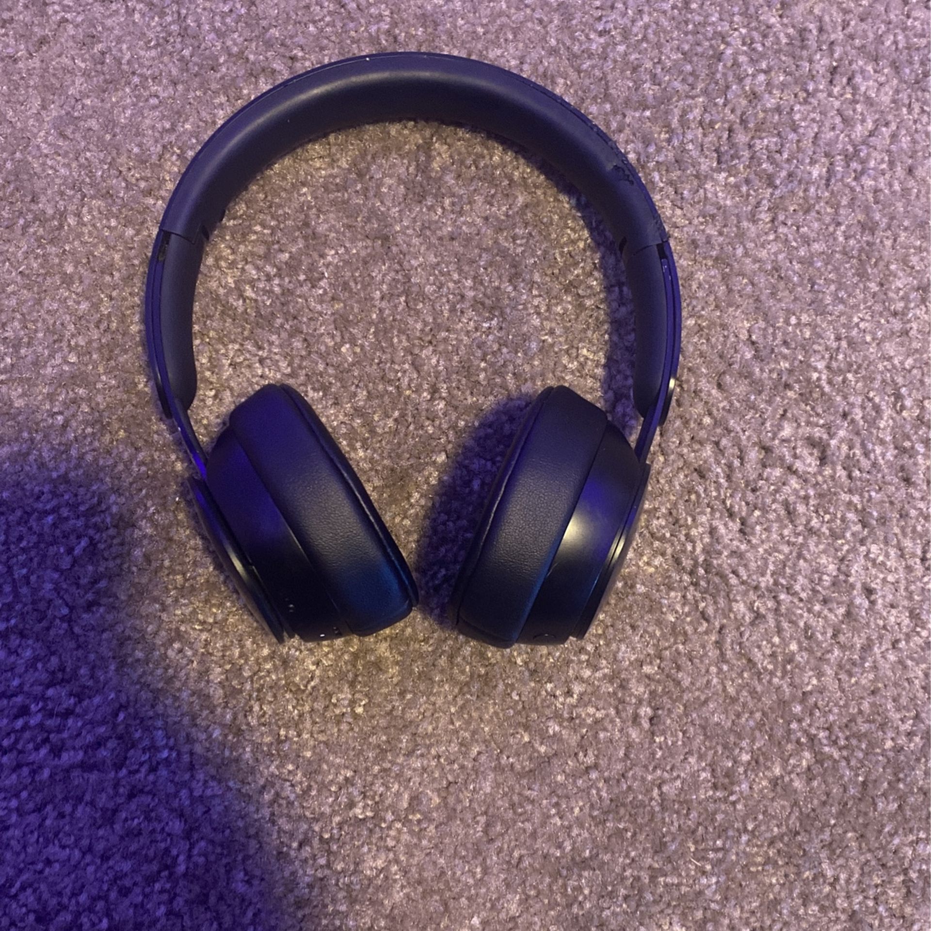 Beats Solo Pro