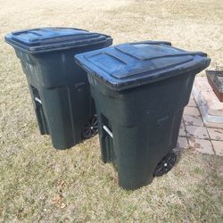64 gallon toter trash can 2 available $40 Each can