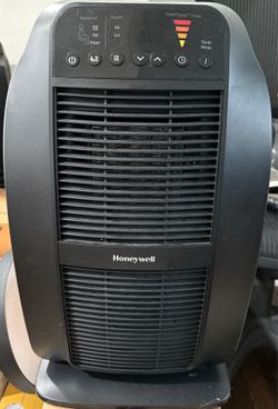 Honeywell Heater Honeywell HCE840B Heat Genius 5.6" x 10.2" x 17.3" Portable Heater - Black