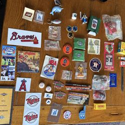 Large Lot Of Miscellaneous Sports And Non-Sport Items Pretty Cool Catch All