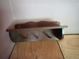 Vintage/Cottage/Kitsch Storage Shelf