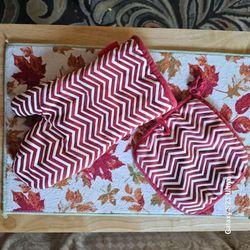 $5 Red Chevron Oven Mitts Set of 2