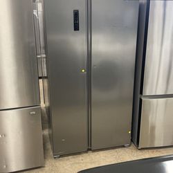 Frigidaire Side By Side Refrigerator M8T