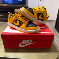 Nike Dunk Low Goldenrod Size 9.5