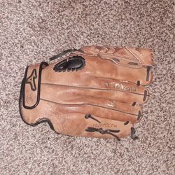 Mizuno 11.5" Youth/teen Left Hand Throw LEATHER Baseball Glove Mitt Price Is Firm Cash Only 