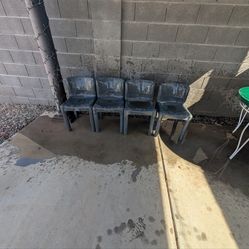 4 patio pool chairs