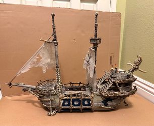 FREE - Mega Bloks pirate ship