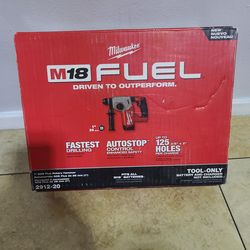 Milwaukee m18 fuel 1" Rotary Hammer Drill