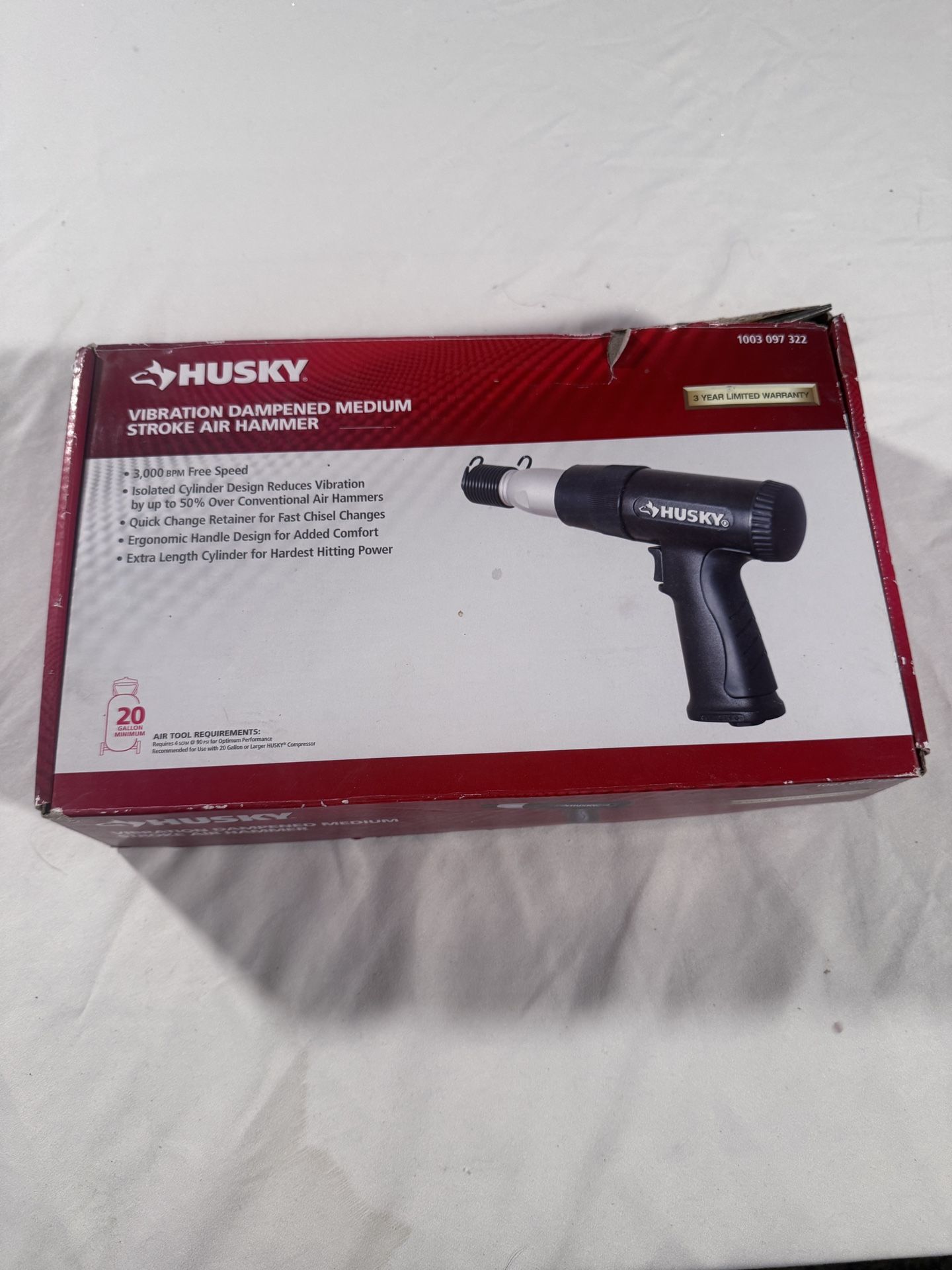 Husky Vibration-Dampened Medium Stroke Air Hammer Set (With Chisels)