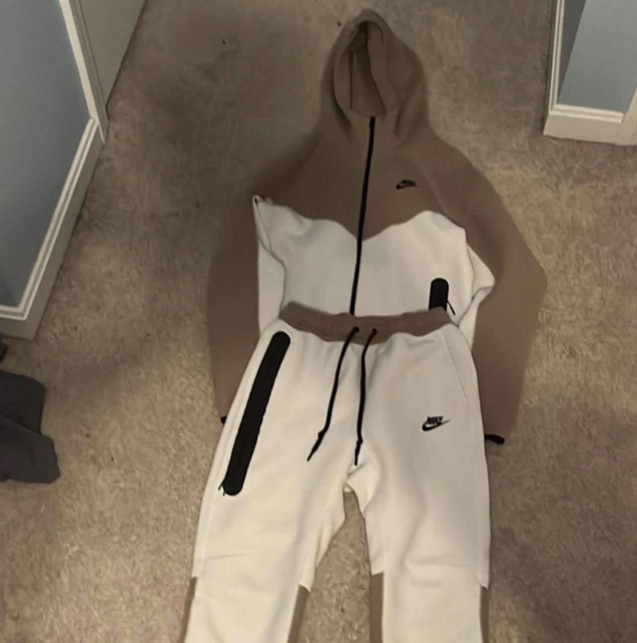 Nike Tech Fleece Windrunner – Summit colorway. size XL