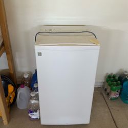 Mini Refrigerator Works Great