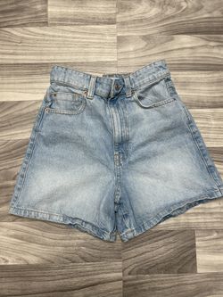 ZARA High Waisted Shorts Women’s Size 14 – New Never Worn – Summer Chic