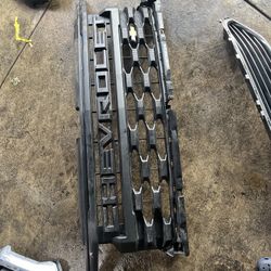 2022 2025 Chevy Silverado Grill