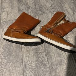 Brown leather ugg boots