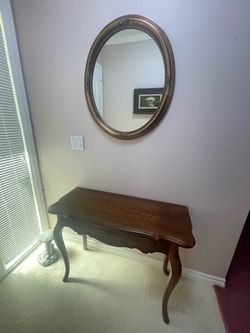 Entry Table with Mirror