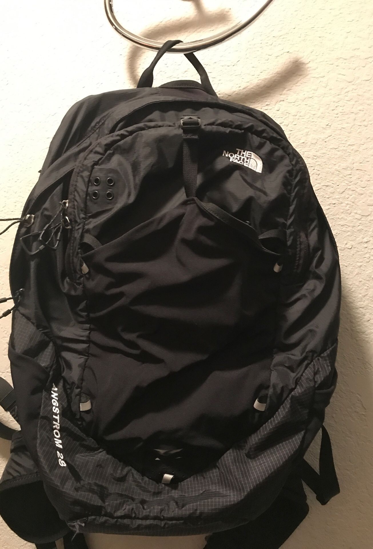 The North Face hiking /traveling backpack (Angstrom 28)