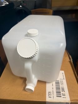 5 Gallon Plastic Dispenser Container with Spigot