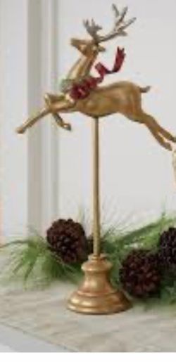 Flying Reindeer by Valerie Gold,