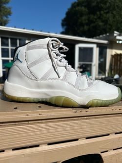 Air Jordan 11 legend blue size 7y