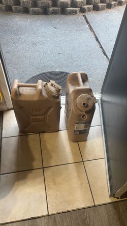 Scepter 5 gallon water jugs new.