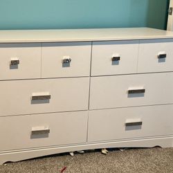 Bedroom Furniture Set (white)