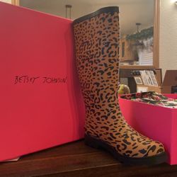 Betsy Johnson Leopard Print Rain boots