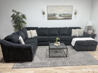 Large Sectional Couch - Delivery available