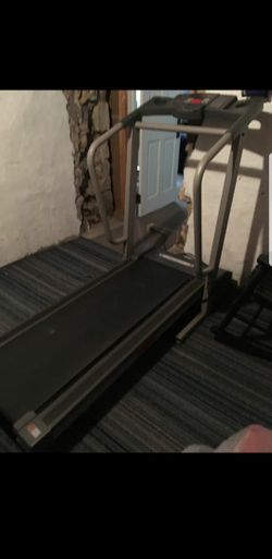 Treadmill - Weslo Cadence C42