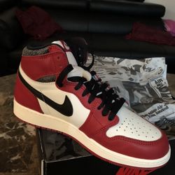 Nike Retro Authentic Size 6.5y