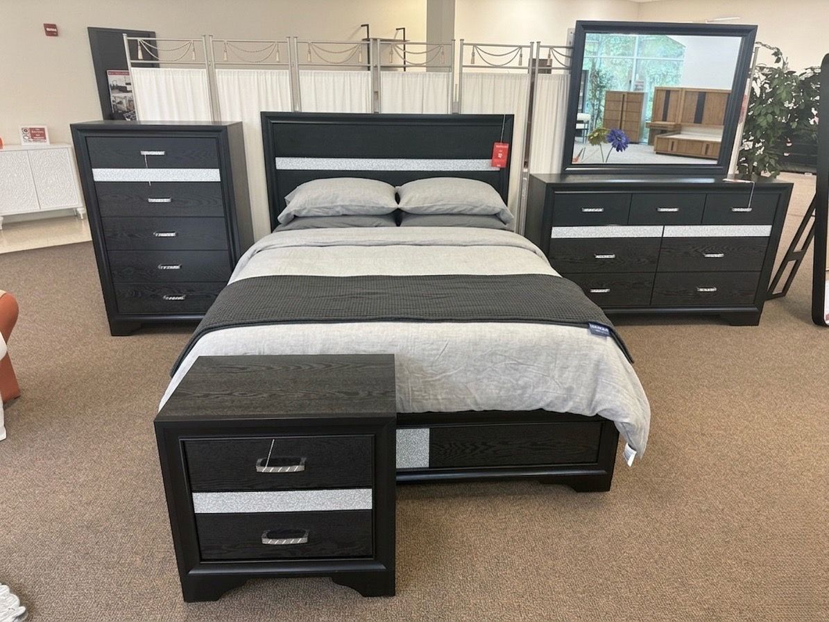 Brand New Queen Bedroom Set / Juego de Cuarto Nuevo a Estrenar - Fast delivery 🚚