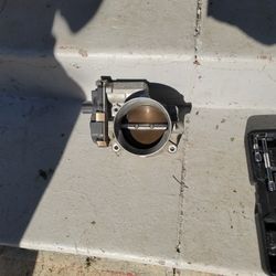L96 Throttle Body 4 Bolt 