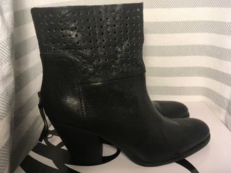 Leather boots Nine west size 9