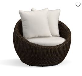 NEW 70% OFF Pottery Barn Torrey Wicker Swivel Papasan Patio Chair