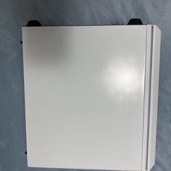 Skytech Chronos Gaming PC Desktop - AMD Ryzen 7 3700X, NVIDIA RTX 2070 Super 8GB, 32GB DDR4 (2X 16GB), 1TB SSD, B450 Motherboard, 650 Watt Gold