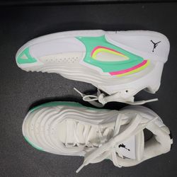 Nike Air Jordan Luka 3 Photo Finish 2024 Youth Boys Size 5Y White