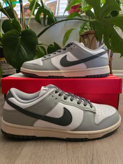 NEW NIKE DUNK LOW "LIGHT SMOKE GREY" W/ORG BOX AND RECEIPT MEN'S SIZE 9.5 $300