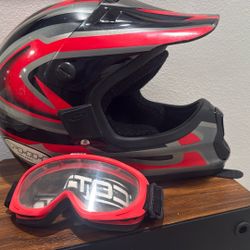 Youth Size Motorcycle/ATV/Racing Helmet, Goggles & Bag