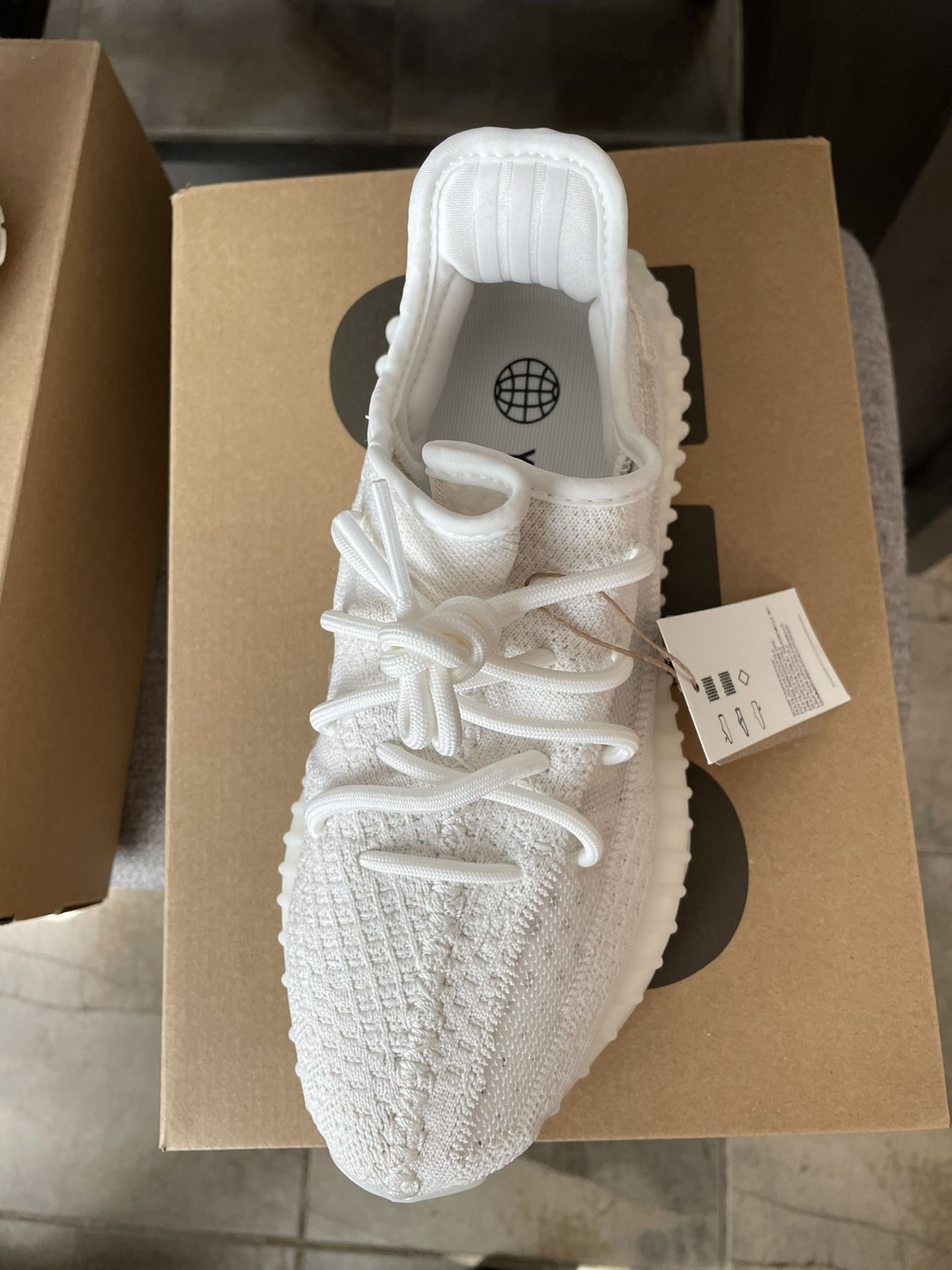 Yeezy boost 350 V2 “bone” size