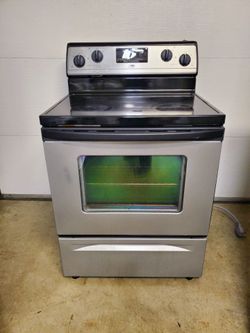Estate by Whirlpool self-clean range oven (delivery available)